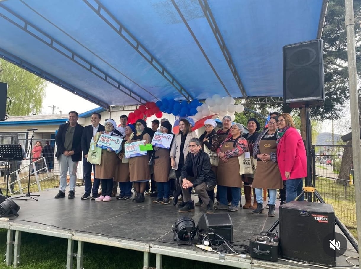 Jurado en concurso La mejor empanada frita de Valdivia 2025
